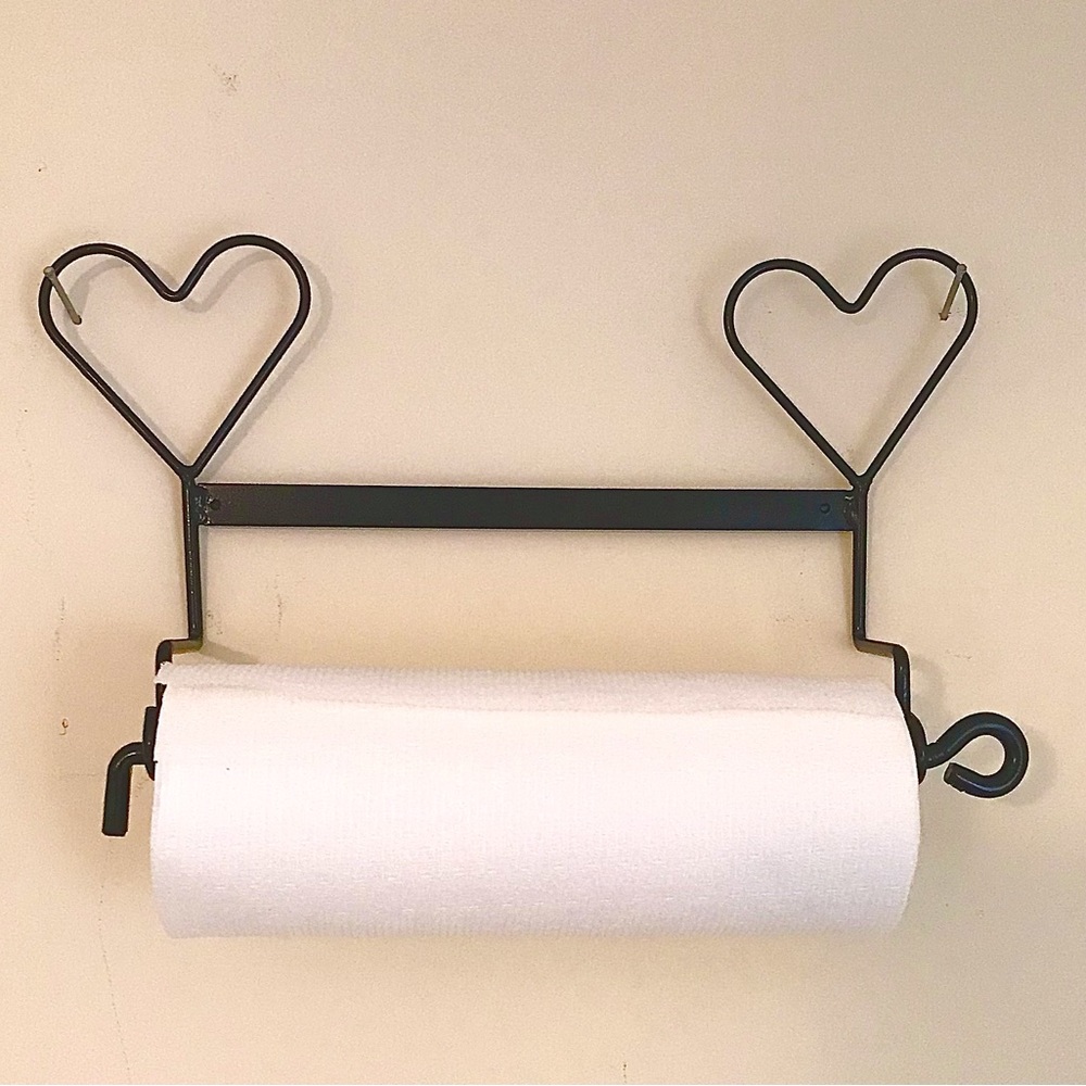 Amish Artisan Wrought Iron Heart Paper Towel Holder